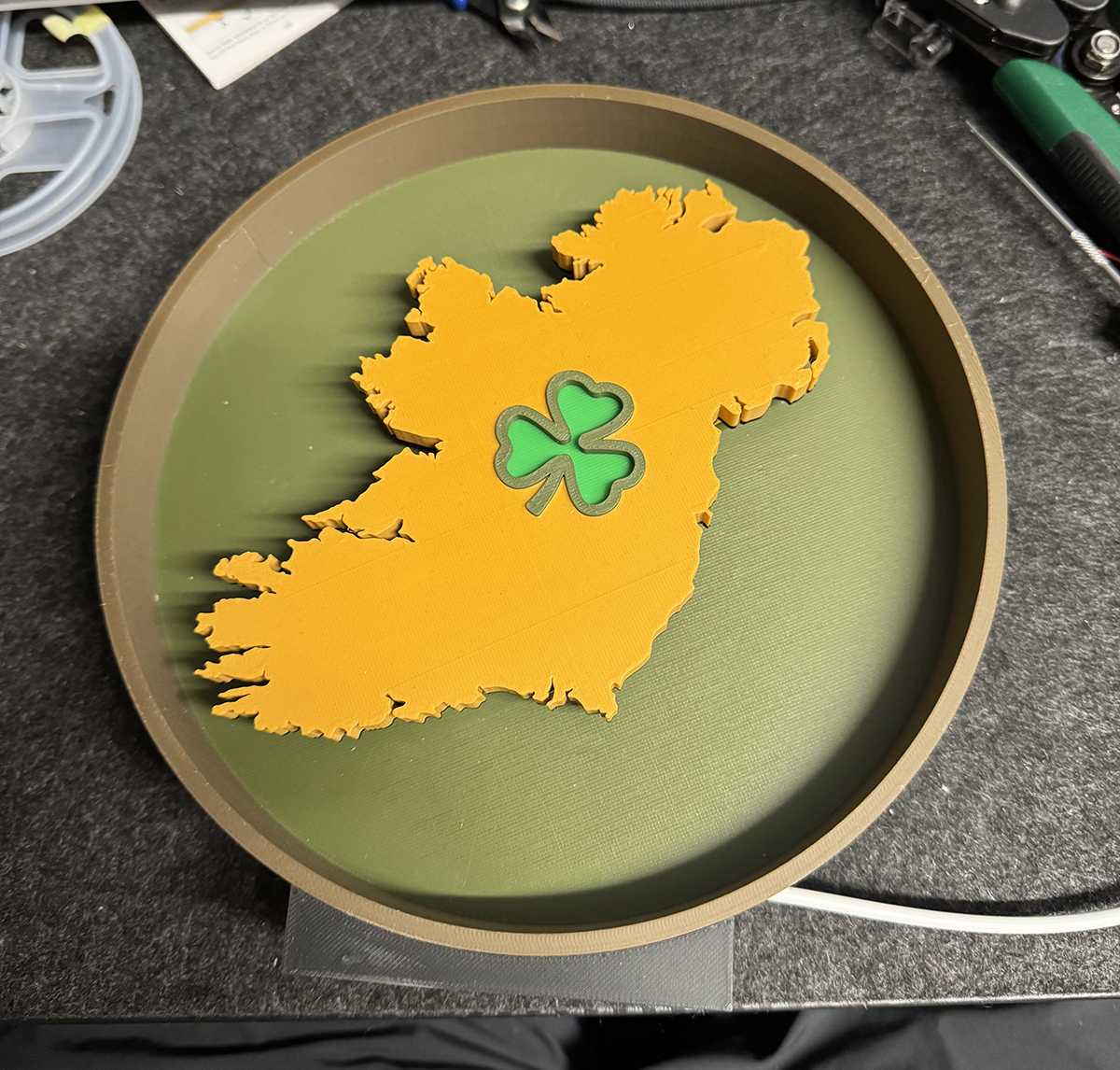 Ireland Shamrock Unlit