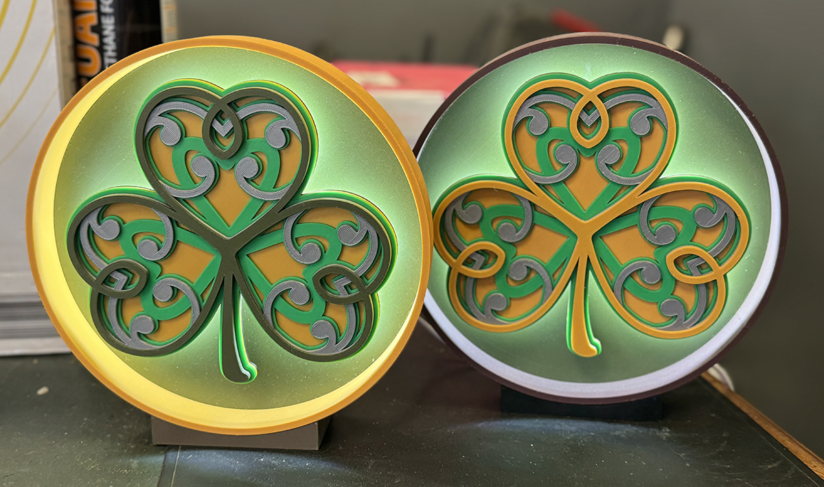 Shamrock Light Dark Lit